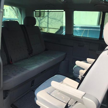 Mona Apartment Taxi#Airport #Parking#Bucharest#Therme Otopeni Exteriör bild